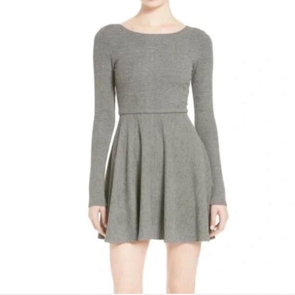 Alice + Olivia Brinley Long Sleeve Dress - Picture 1 of 4